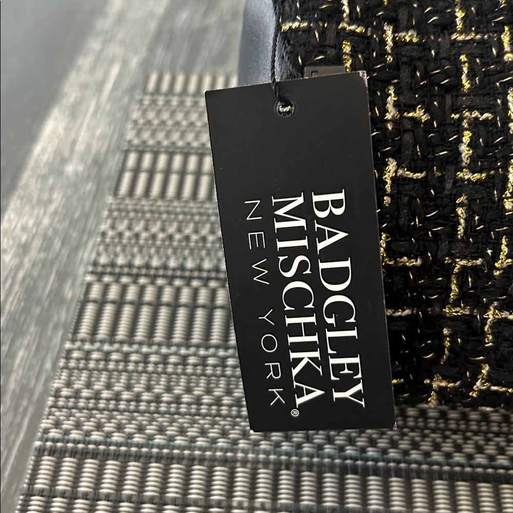 Badgley Mischka Black and Gold Tweed Crossbody Bag - Picture 3 of 7